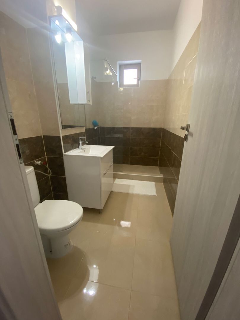 Vand/schimb ap 2 camere in Mamaia N - zona cluburilor - Poză 8