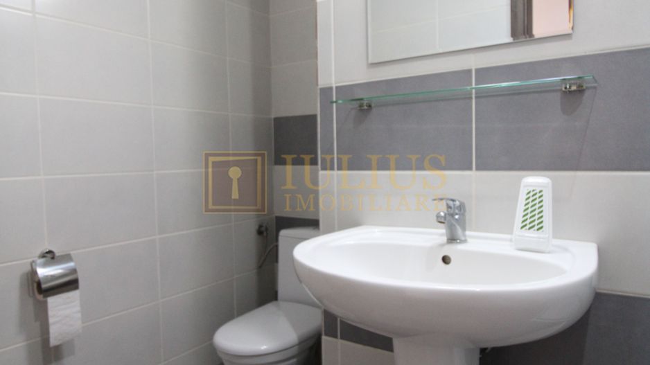 Uranus, 2 camere, centrala proprie, parcare - Poză 8