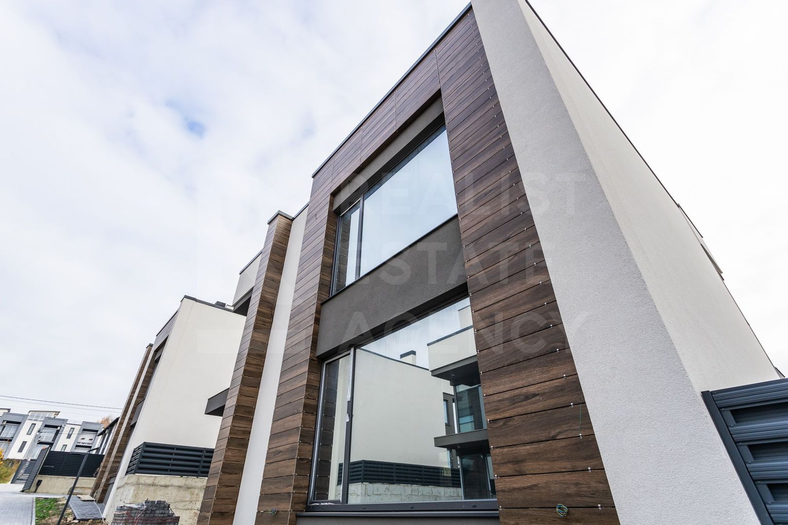 Vânzare Casă Hi-Tech, str. Teilor, Râșcani - Poză 2