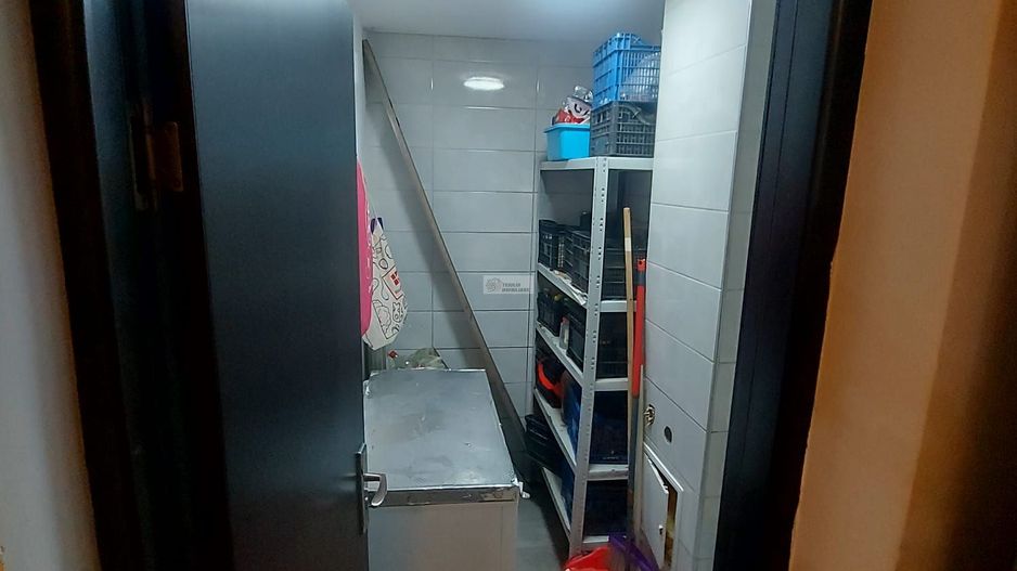 Se vinde apartament 3 camere/ultracentral/Focsani/parter - Poză 7