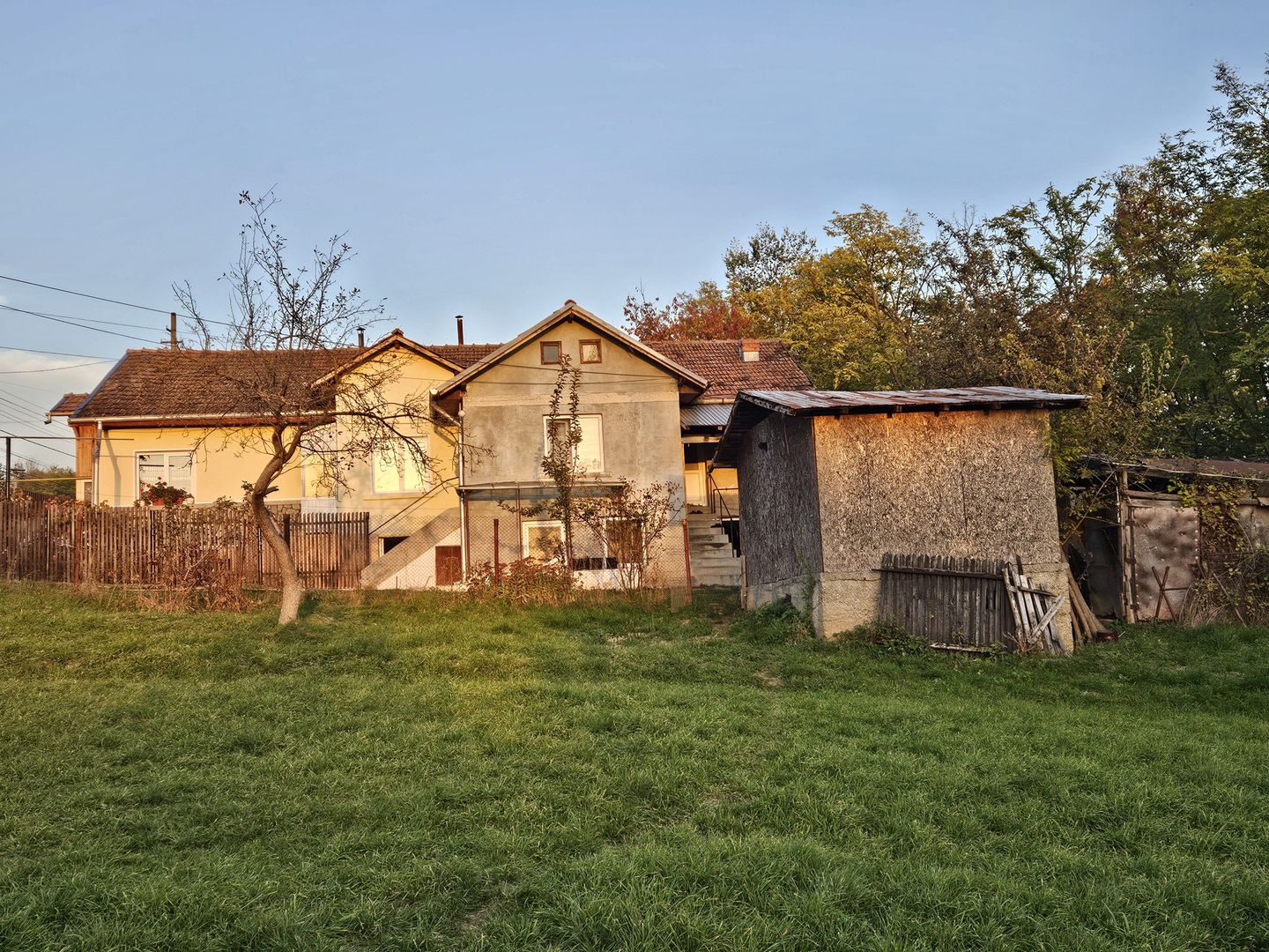 Casa 127mp mobilata/utilata+ anexa+garaj+beci+teren intravilan 1233 mp - Poză 19