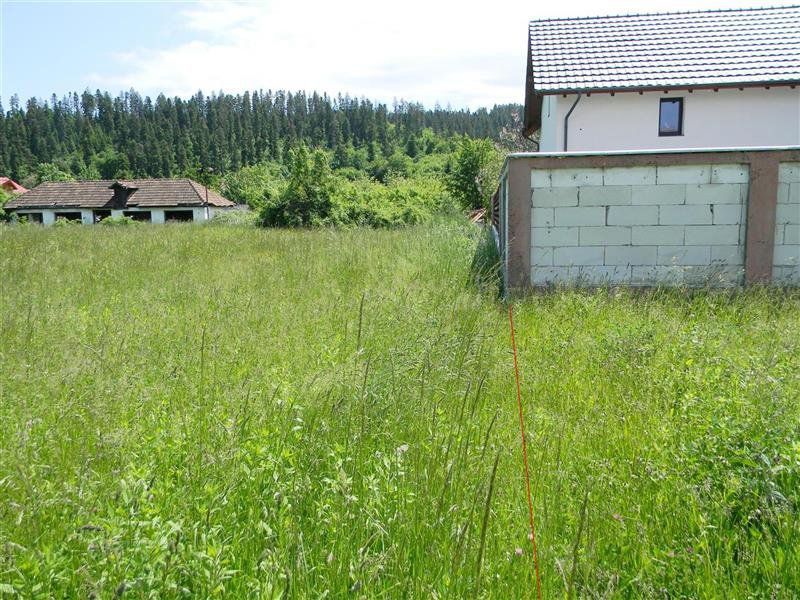 Teren intravilan cu utilitati in centrul comunei Cristian - Poză 5