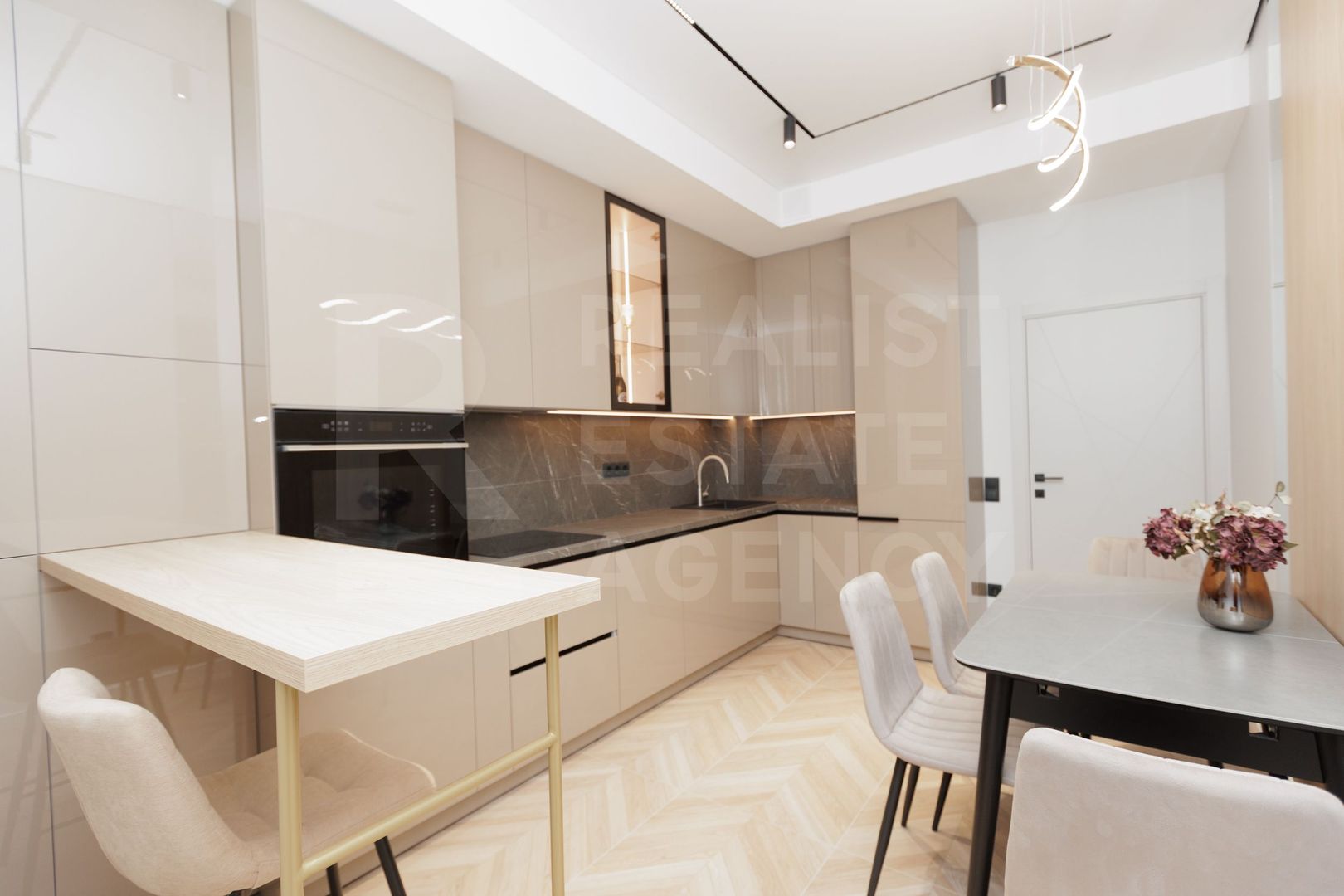 Vânzare, apartament, 3 camere, str. Vasile Lupu, Buiucani - Poză 3