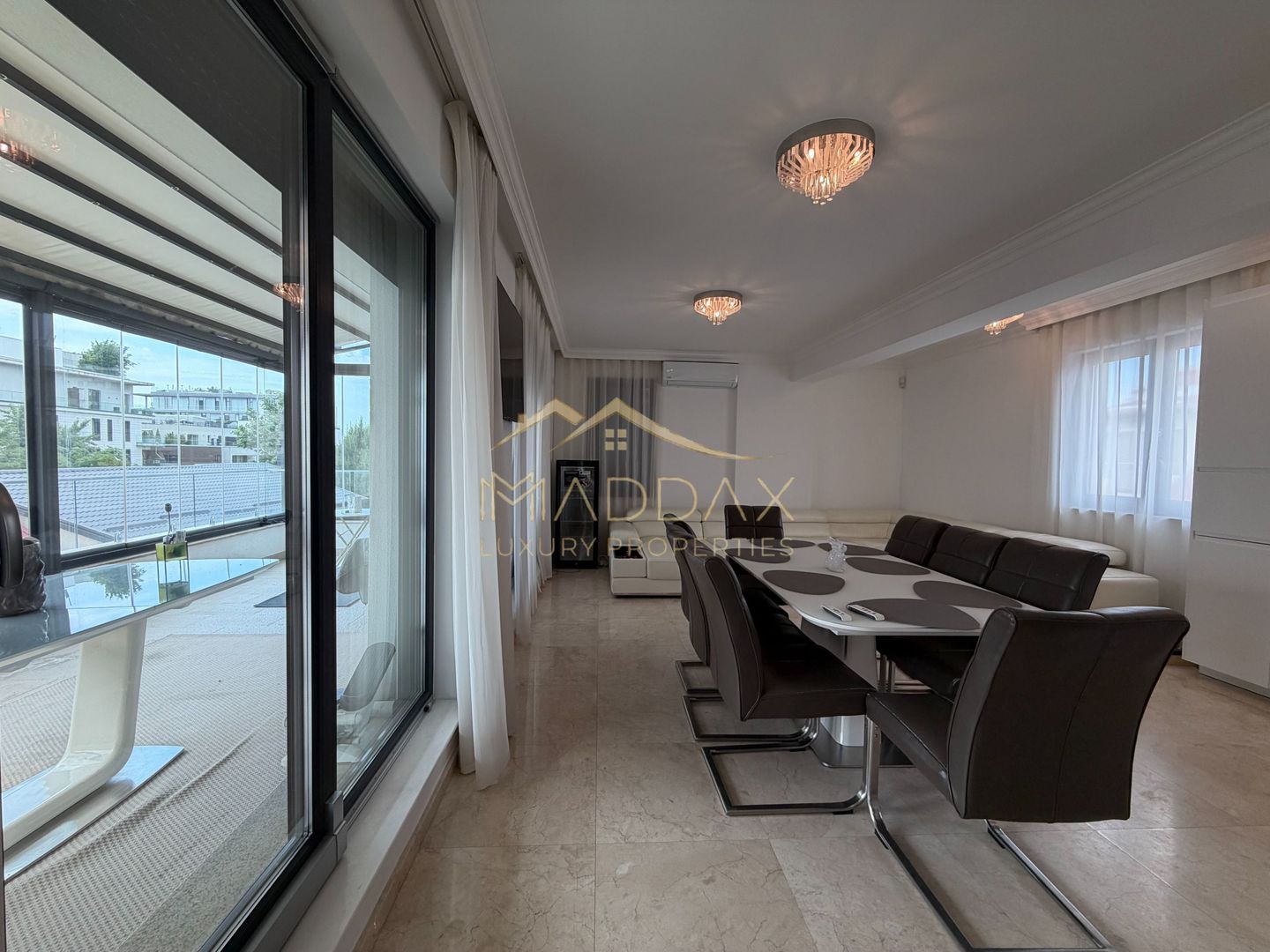 Apartament de tip Duplex 6 camere *250mp* + 2 Garaje // Herastrau - Poză 36