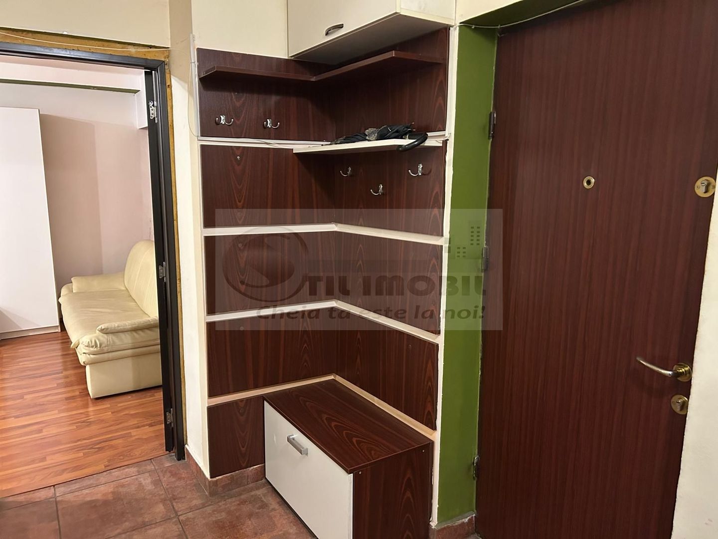 Apartament cu 3 camere decomandat, 2 bai - Nicolina - Etaj intermediar - Poză 8