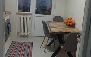 Bloc din 80/ Apartament cu 3 camere/ Decomandat/ mobilat/utilat/ 75 mp - Poză 7