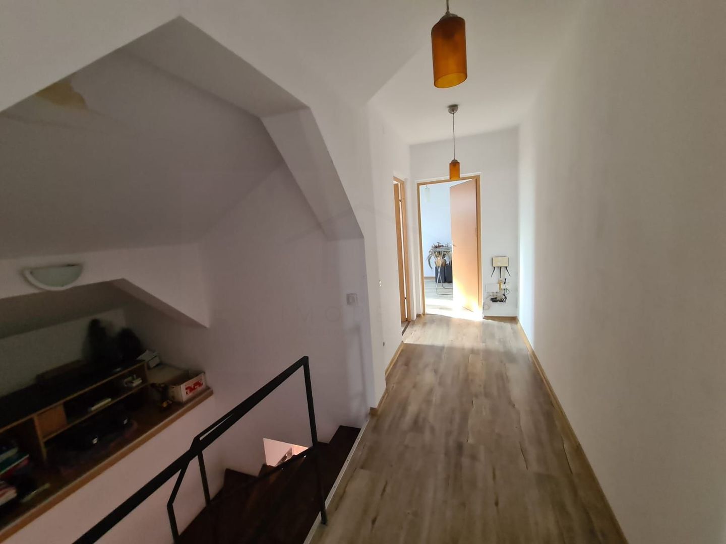 Apartament 4 camere, 85 mp utili, renovat în 2025 – Sarari, Craiova - Poză 3