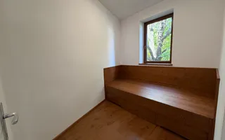 Vilă spectaculoasă cu arhitectură tradițională - Poză 14