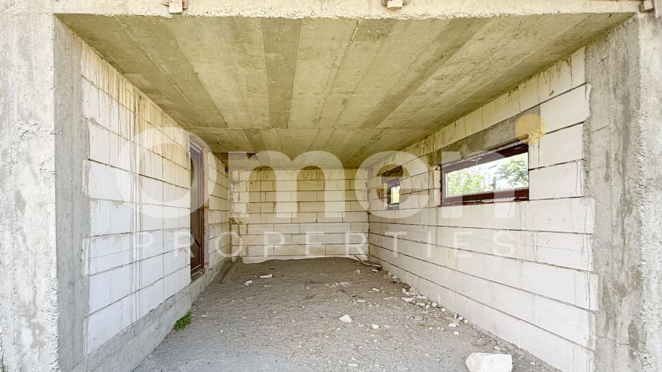 Casă cu potențial imens P+M, teren 7,91 ari, zonă liniștită, Ocna Șugatag. - Poză 6