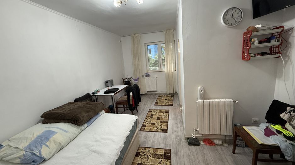 Garsonieră 24 mp - renovată, mobilată și utilată complet - Campina - Poză 2