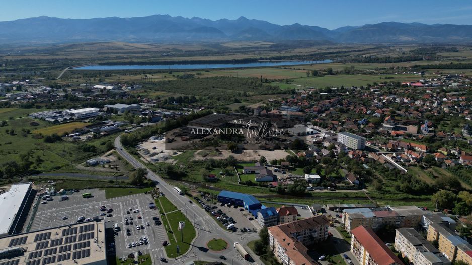 Oportunitate strategică de dezvoltare în Hațeg 3.079 mp - Poză 2