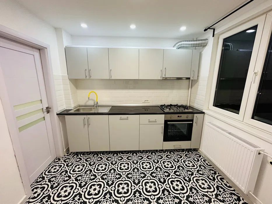 APARTAMENT 3 CAMERE 1 MAI | METROU - Poză 4