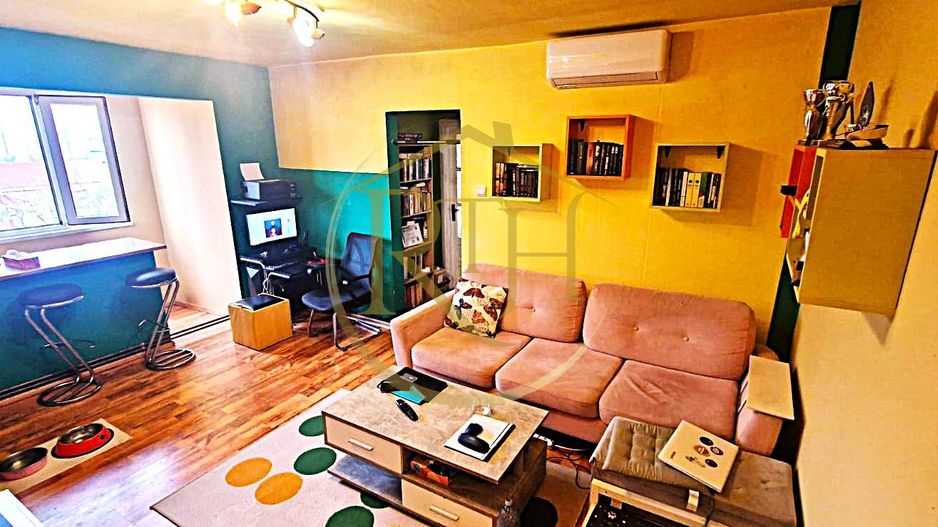 Vand apartament cu 4 camere in zona spitalul judetean,comision ,,0'' - Poză 2