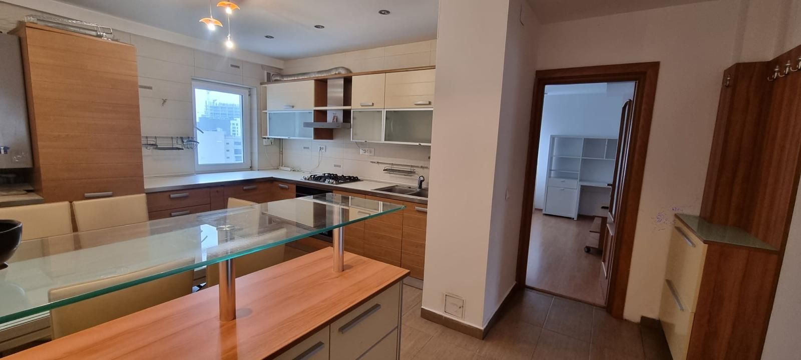 🏡 De închiriat: Apartament de 4 Camere, Confort & Stil - Timpuri Noi ✨ - Poză 4