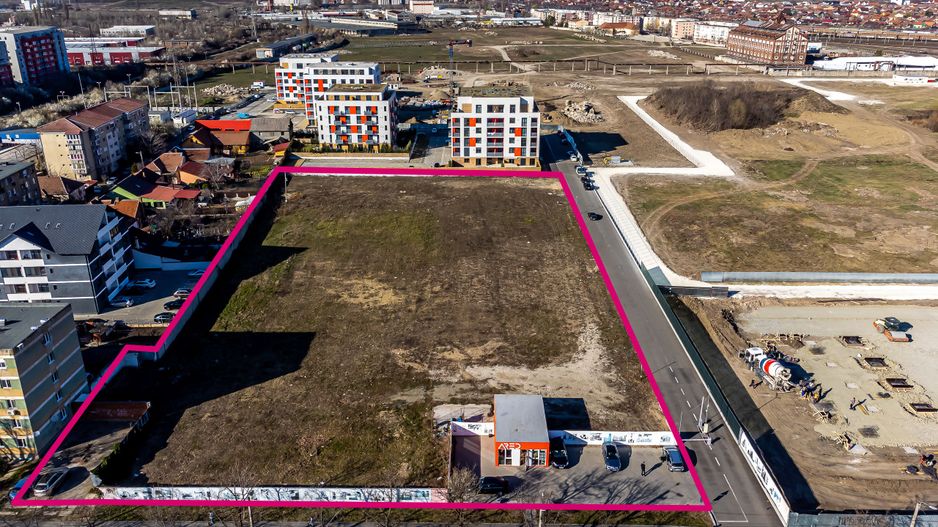 Teren central pentru dezvoltari rezidentiale si comerciale - Poză 2