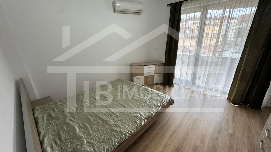 Apartament cu 2 camere, 65mp, terasa, parcare, Zona Centrala - Poză 5