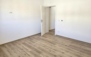 Duplex cu 5 camere in Dumbravita - Poză 8