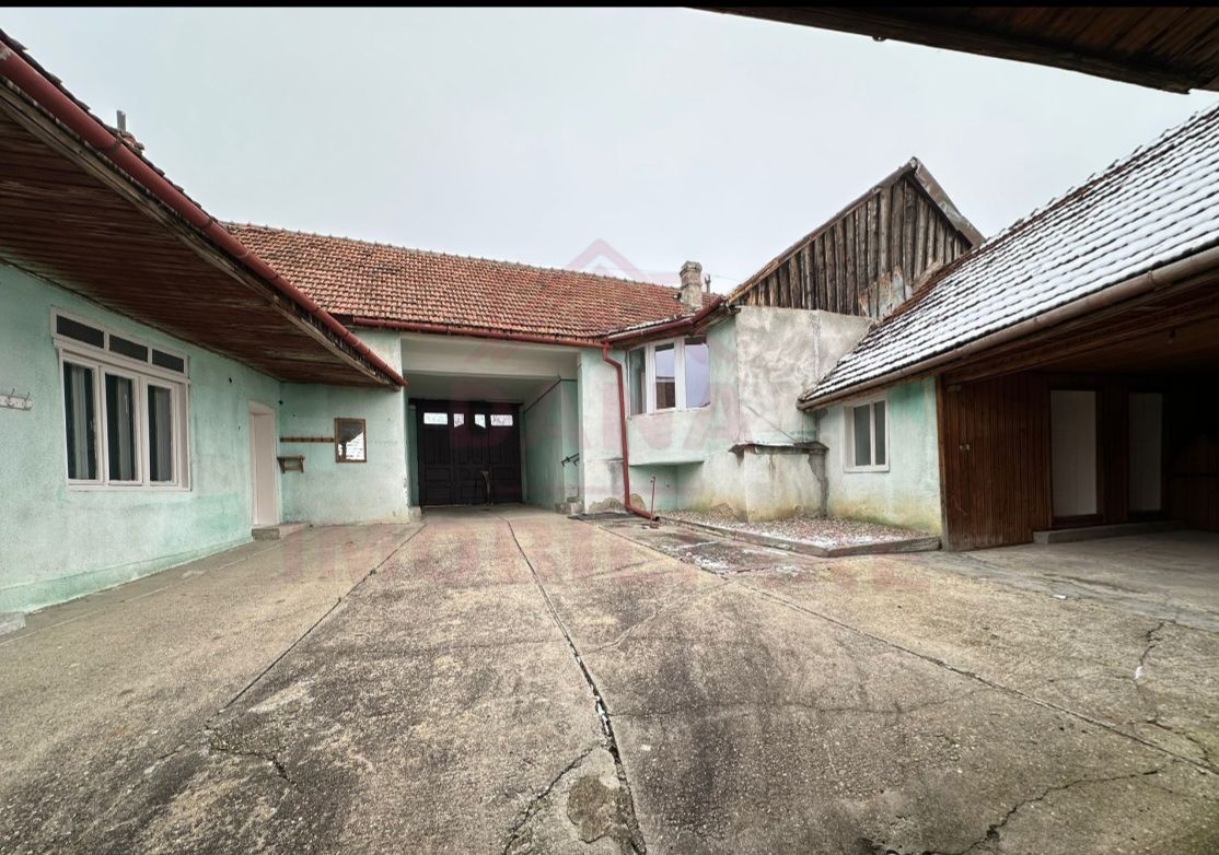 CASĂ DE VÎNZARE ÎN ILOVA\7 CAMERE, JUD.CARAȘ-SEVERIN - Poză 4