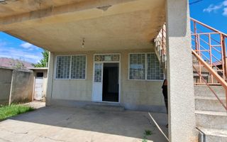 VANZARE VILA SPATIOASA CU TEREN GENEROS – 1.700 MP | RADOESTI VALE, TELEORMAN - Poză 2