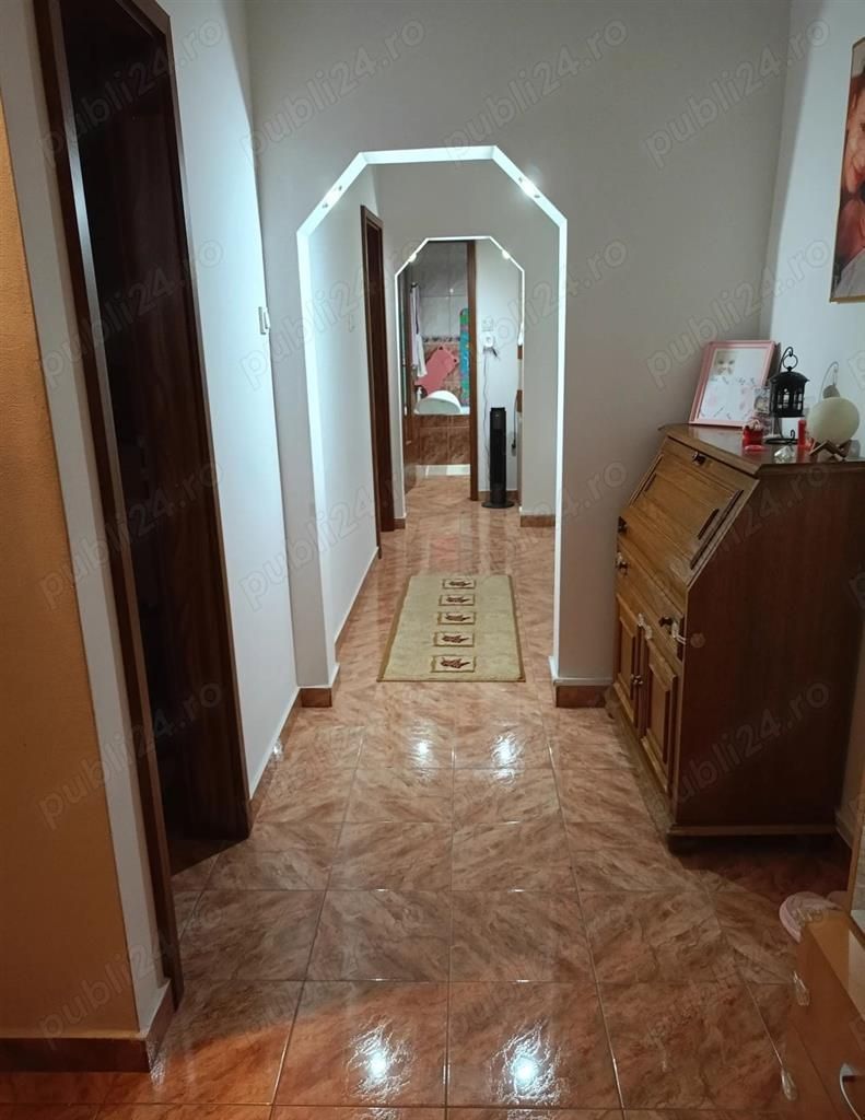 Apartament 3 camere Soarelui etaj 2 - Poză 8