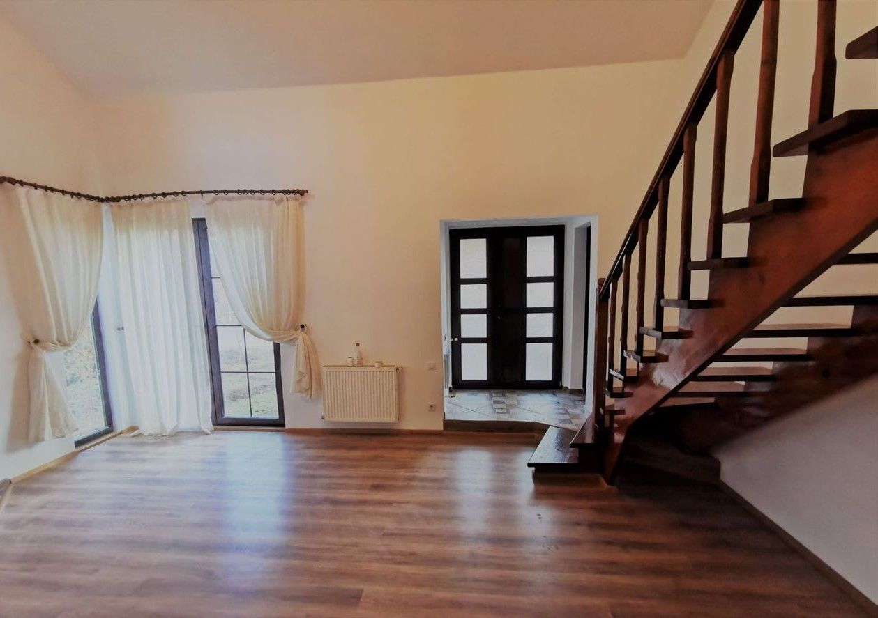 Corbeanca, inchiriez vila stil american, cu semineu si panouri solare - Poză 11