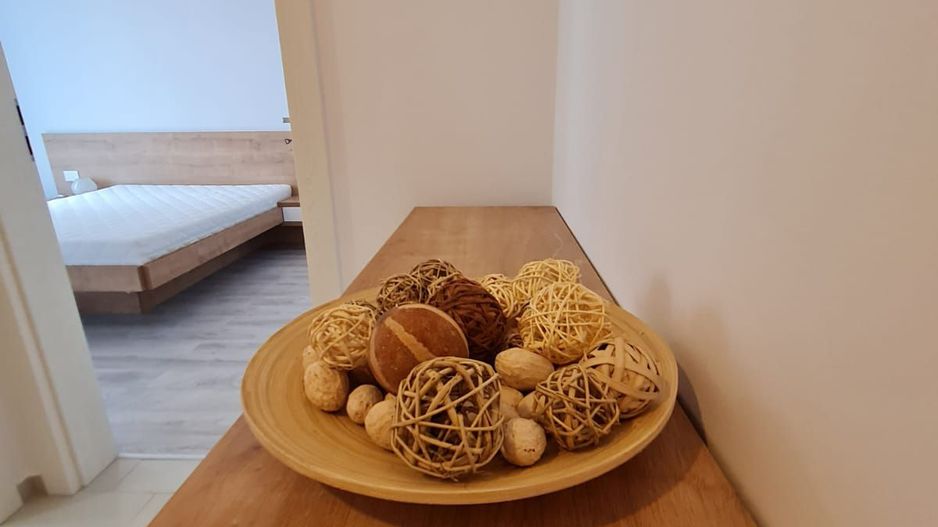 Lux la 10 minute de Iulius Town - Poză 15