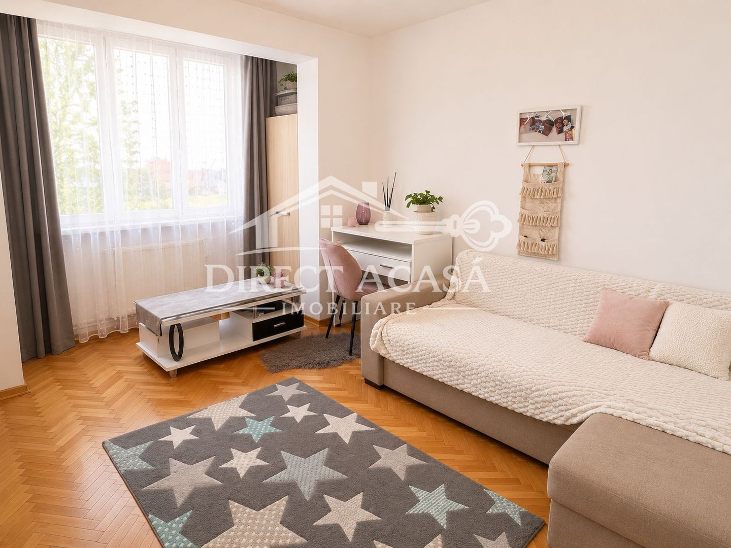 Apartament cu 2 camere de vânzare – Iernut, Piata 1 Decembrie - Poză 1