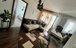 Vand apartament 2 camere, zona Nord - Poză 1