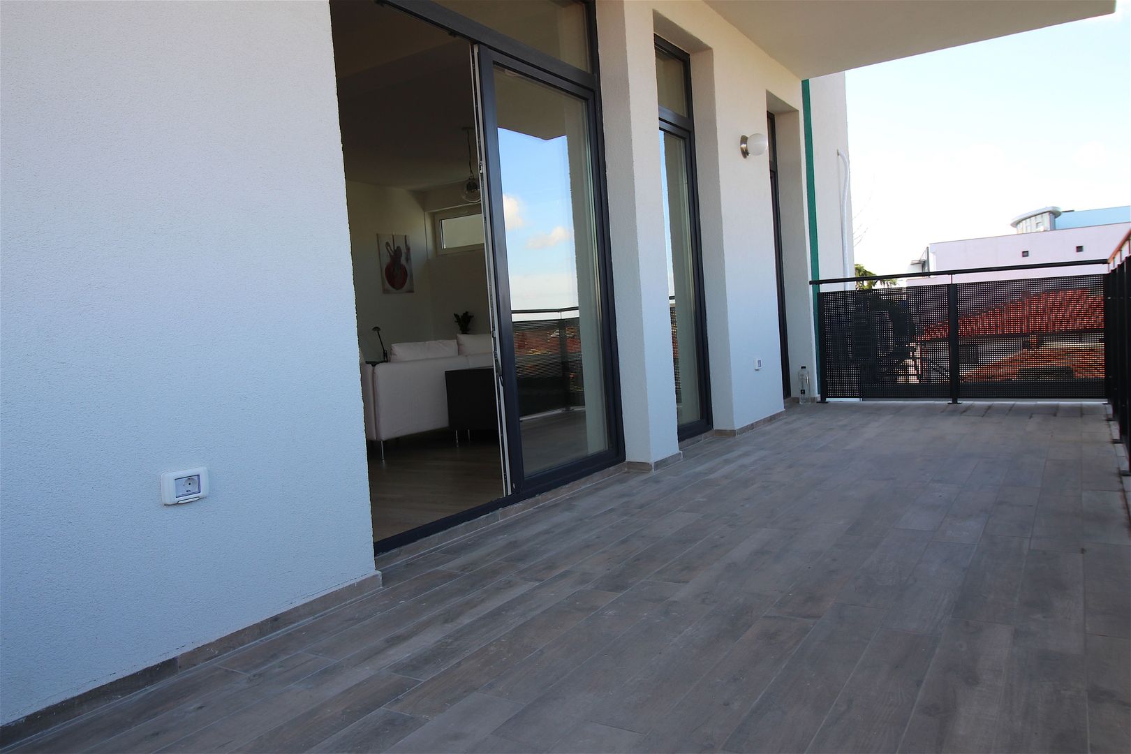 Apartament deosebit cu acces direct din lift - Poză 18