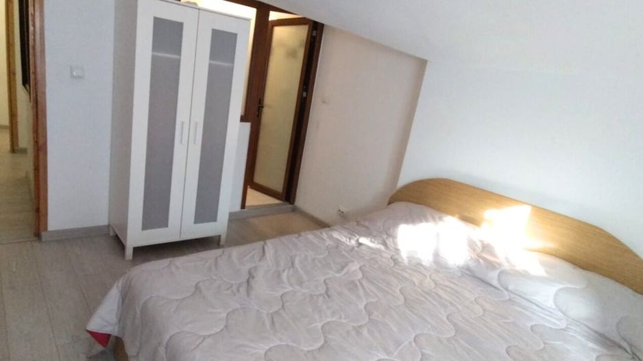 Vilă spațioasă de închiriat 6 camere piscină încălzită zona de Nord - Poză 13