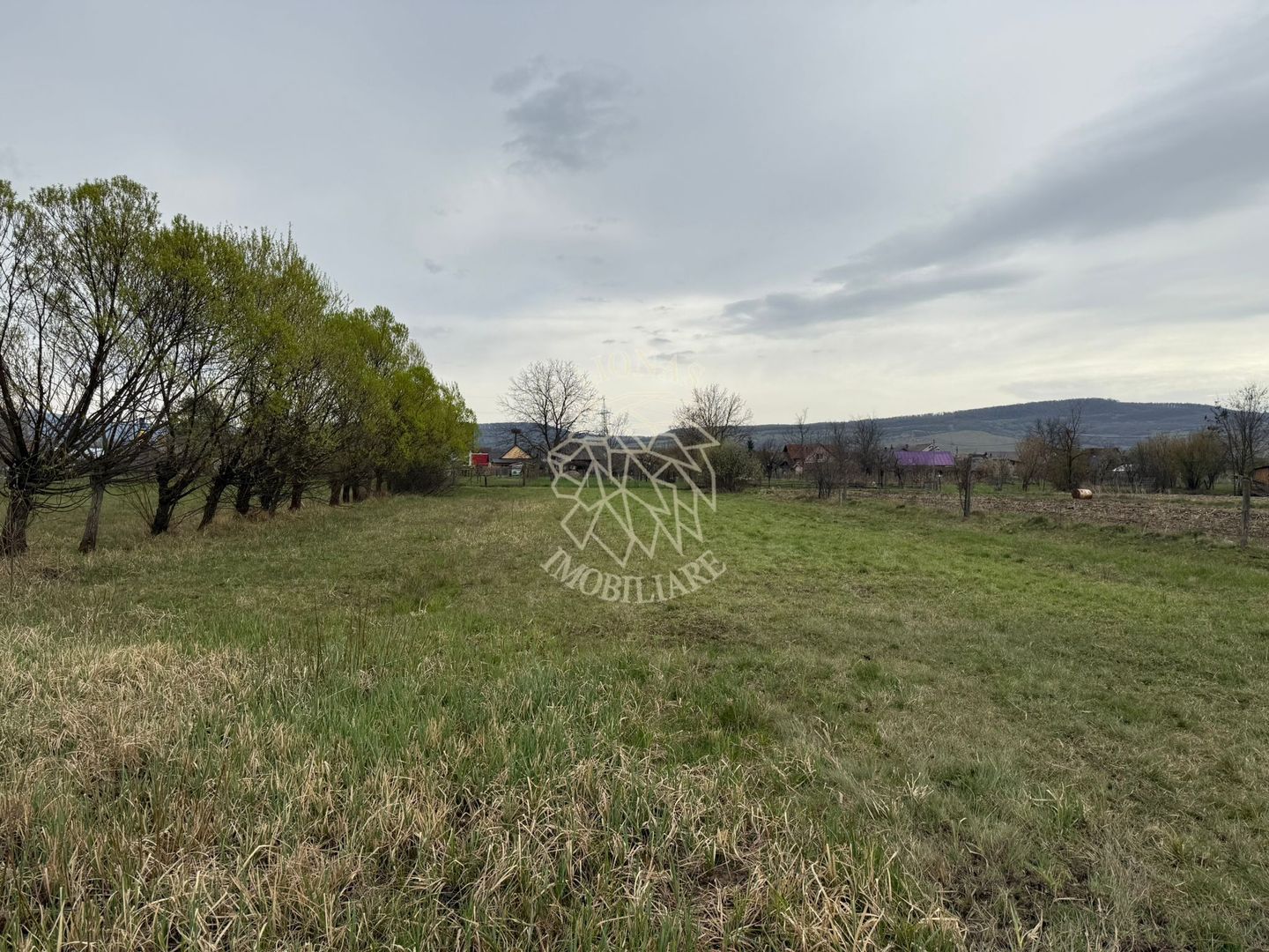 Teren intravilan 2166 mp-Parcelabil-utilitati-Livezile, Zona Rit - Poză 4