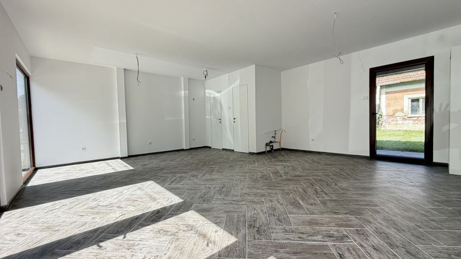 Inchiriere Spațiu Comercial 36 mp - Str. Corneliu Coposu - Carei - Poză 5