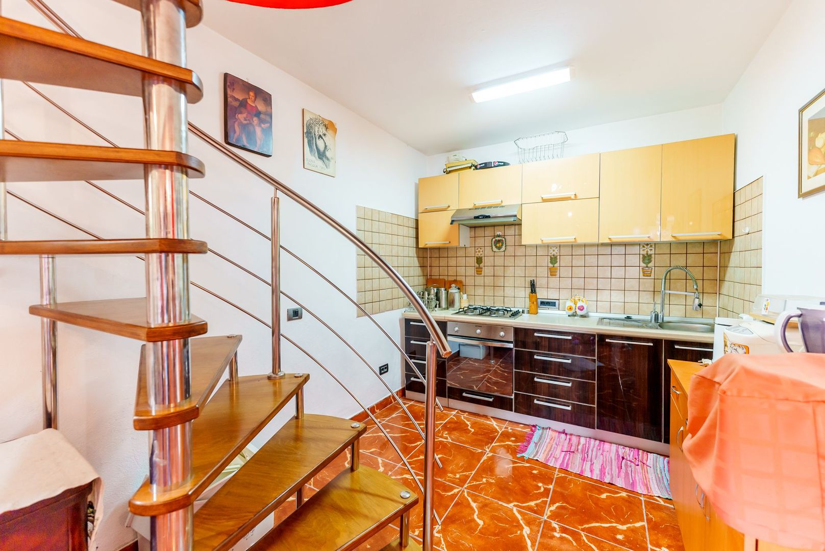 Vilă elegantă tip mediteranean în Zimandul Nou - Poză 11