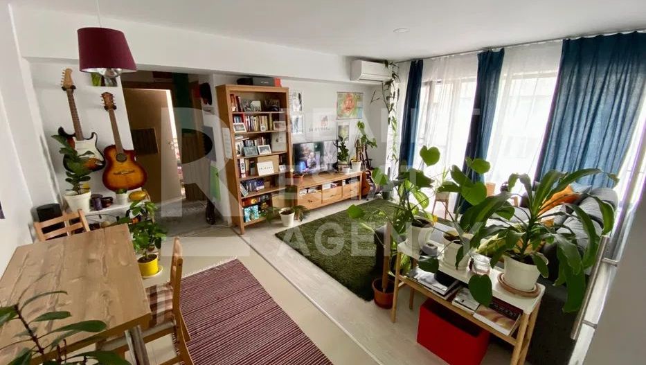 Vânzare, apartament 2 camere, zona Apărătorii Patriei - Poză 2