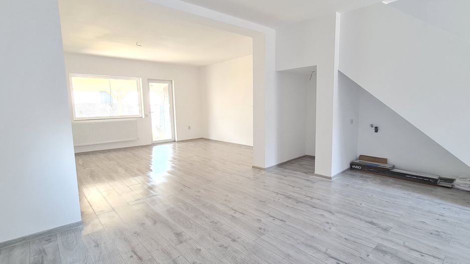 Casa finalizata intabulata in Cartier Izvor Tarlungeni Brasov - Poză 10