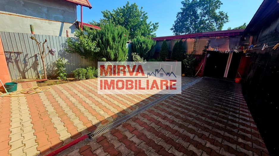 🏡 Casă spațioasă cu 9 camere în Strejnicu – pentru locuință, birouri - Poză 11