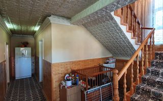 Casa cu 4 camere, garaj, teren 791 mp, zona Schit - Poză 9