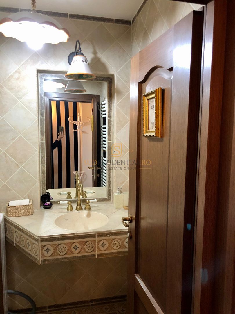 3 Camere,  Natiunile Unite - Palatul Parlamentului, Mobilat lux - Poză 22