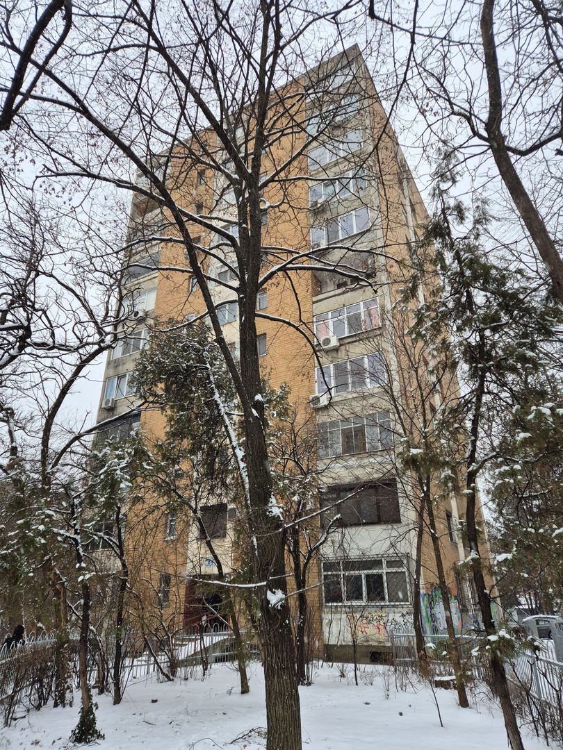 Apartament cu 3 camere - parc Titan - Poză 10
