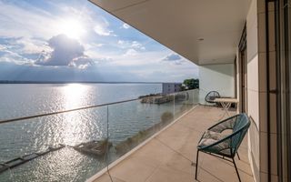 3 camere | 95 mp + terasă 20 mp | Vedere frontală lac | Mamaia-Cazino - Poză 1