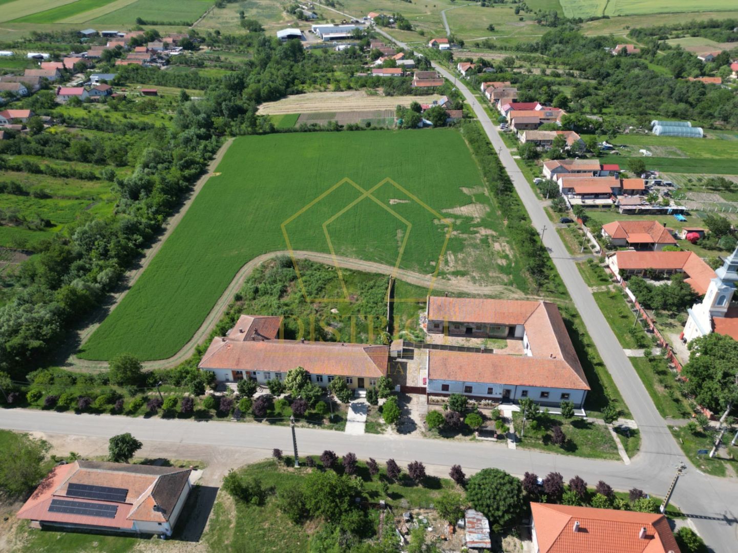 Teren de 1.6ha ideal pentru dezvoltare rezidentiala sau proiect turistic - Poză 8