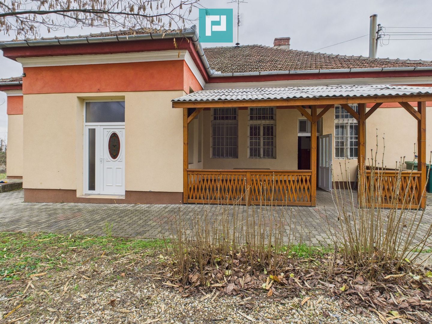 CONAC IMPRESIONANT ÎN GHIOROC - Poză 40