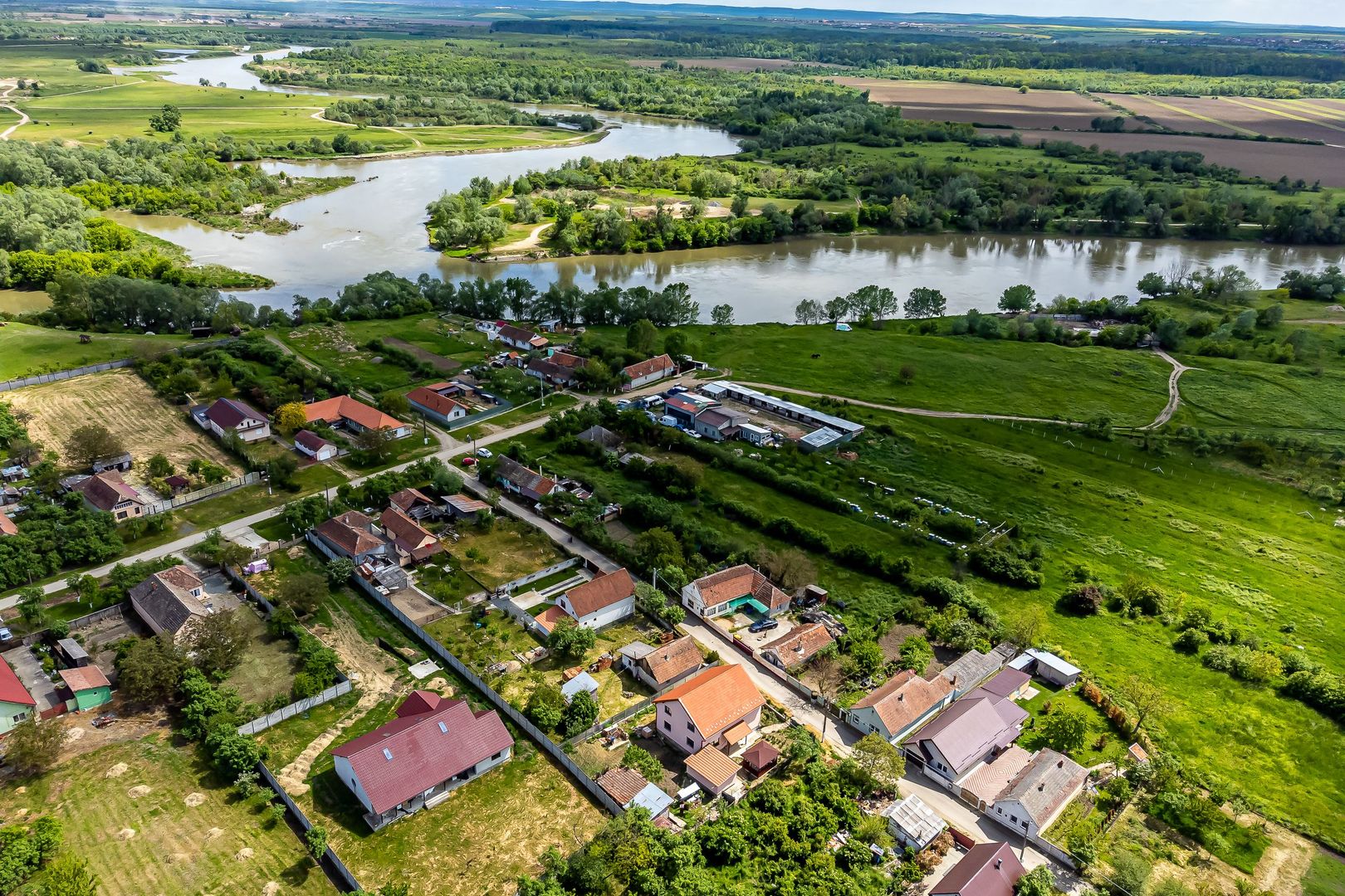 Teren intravilan Mândruloc - Poză 5