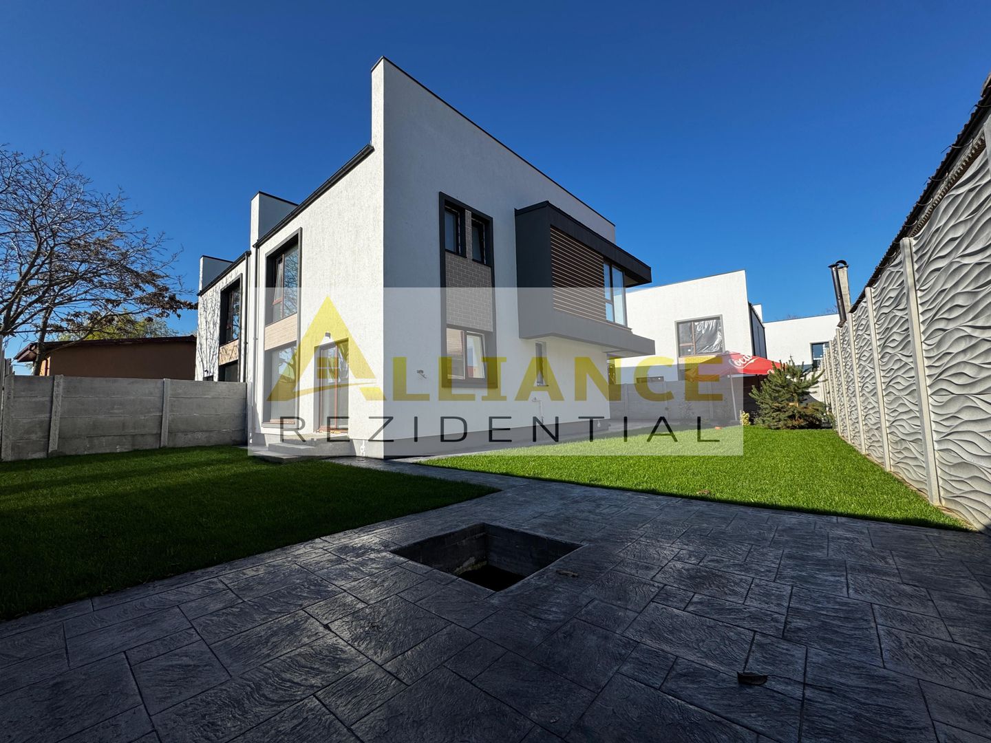 Vila de vanzare-5 camere-3 bai-500 M de STV - Poză 4