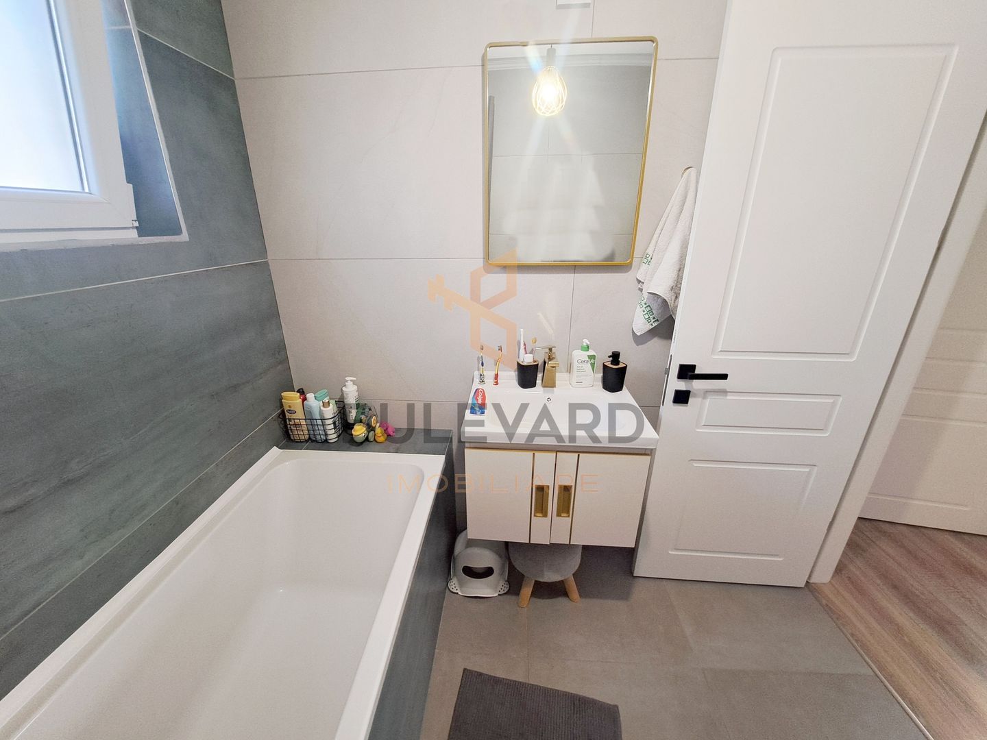 Comision 0! Apartament 3 camere decomandate, la cheie, in imobil tip vila! - Poză 16