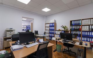 Apartament amenajat si utilizat ca si spatiu de birou aproape de Tribunal! - Poză 2