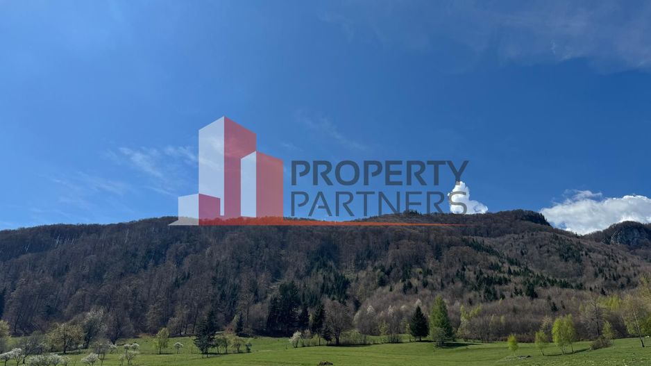 Terenuri Bran - Predelut  Priveliște către Bucegi și Postăvaru - Poză 13