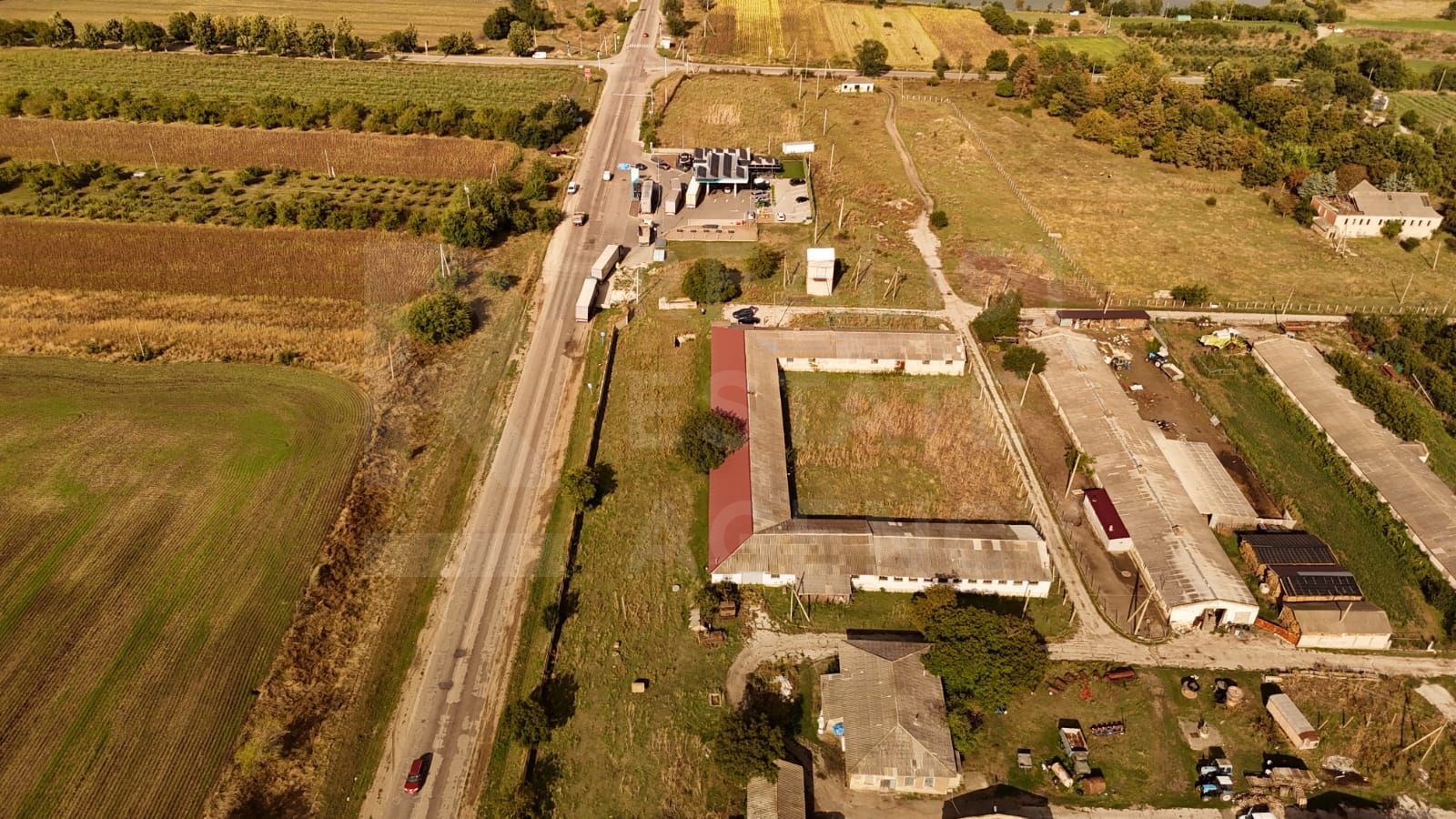 Teren 74 ari + clădire 1.765 mp– Răuțel, Fălești - Poză 3