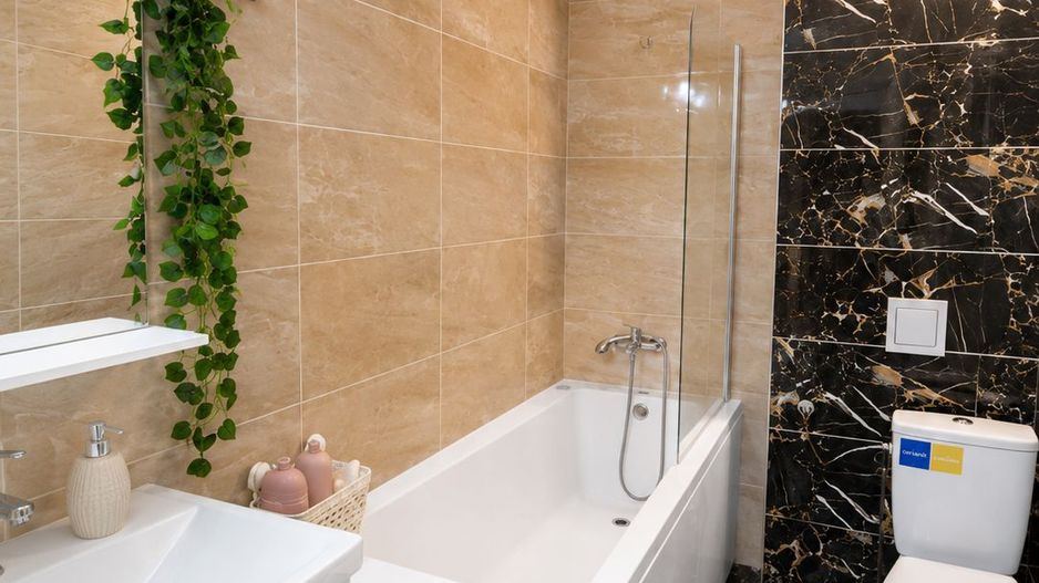 Apartament 2 camere 70 mp Dec Tudor Vladimirescu River Towers 400 euro - Poză 6