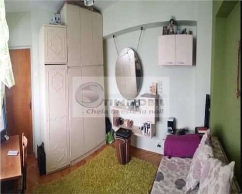 Apartament 2 camere decomandat Nicolina-Belvedere 124000 euro - Poză 3